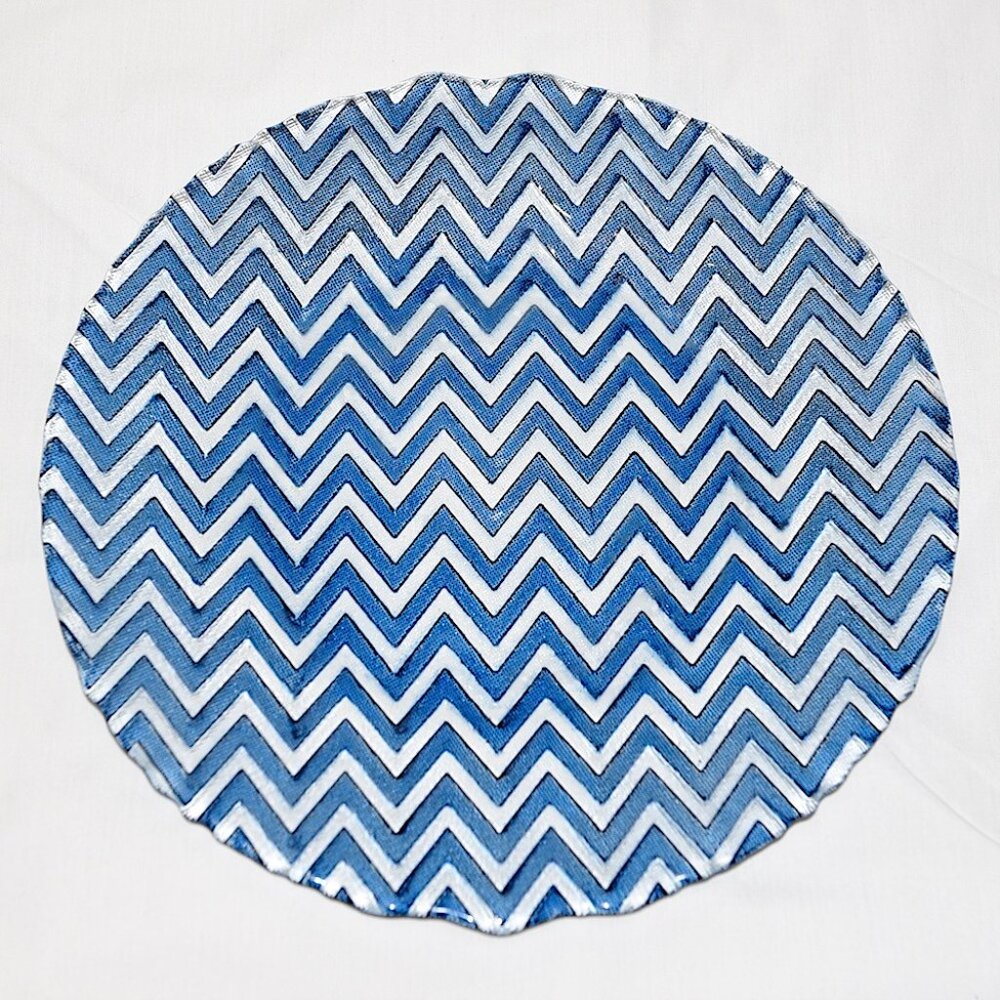 NWOT/Unused Glass Serving Plate with Blue and Clear Chevron Pattern